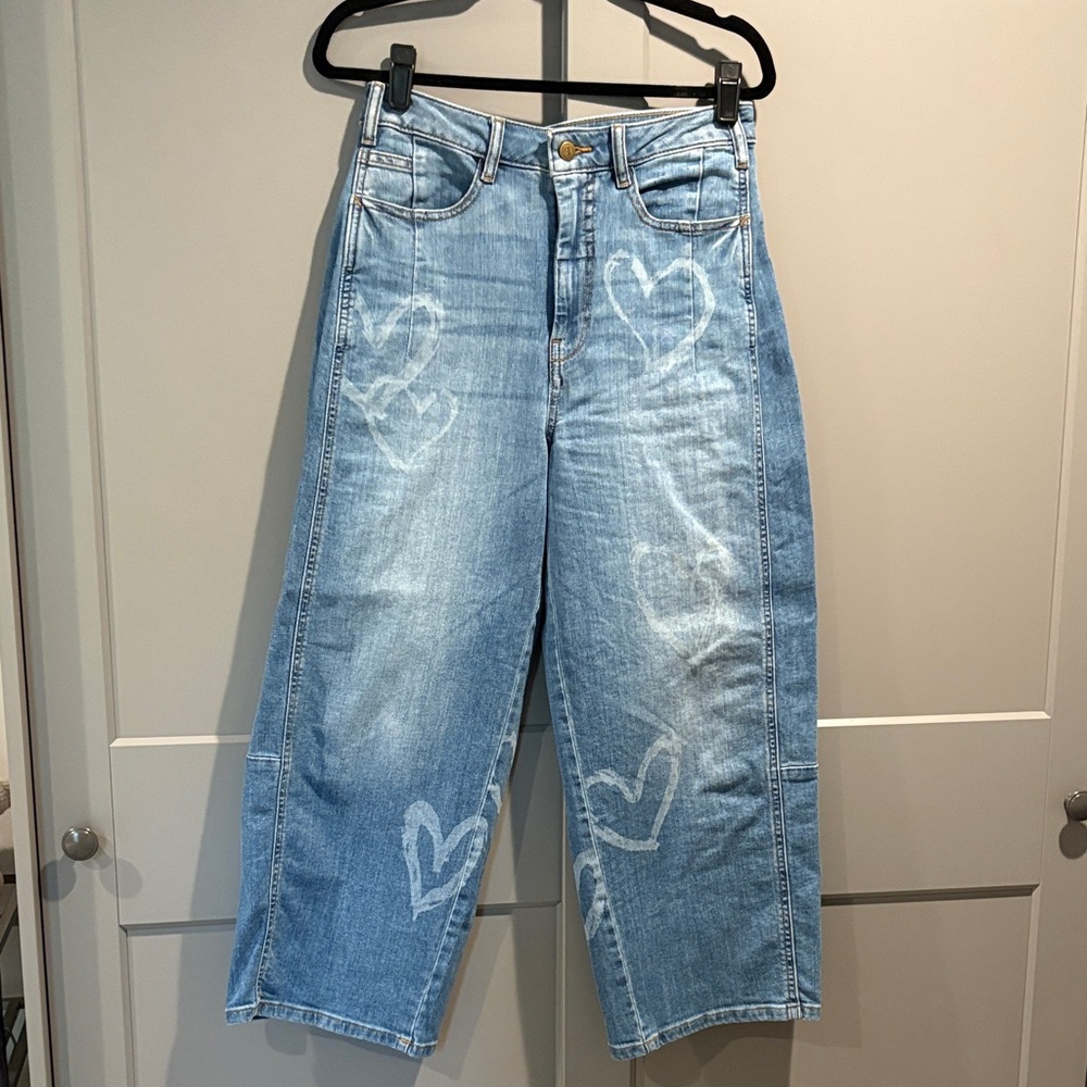 Stylish Blue Heart-Patterned Women's Jeans
